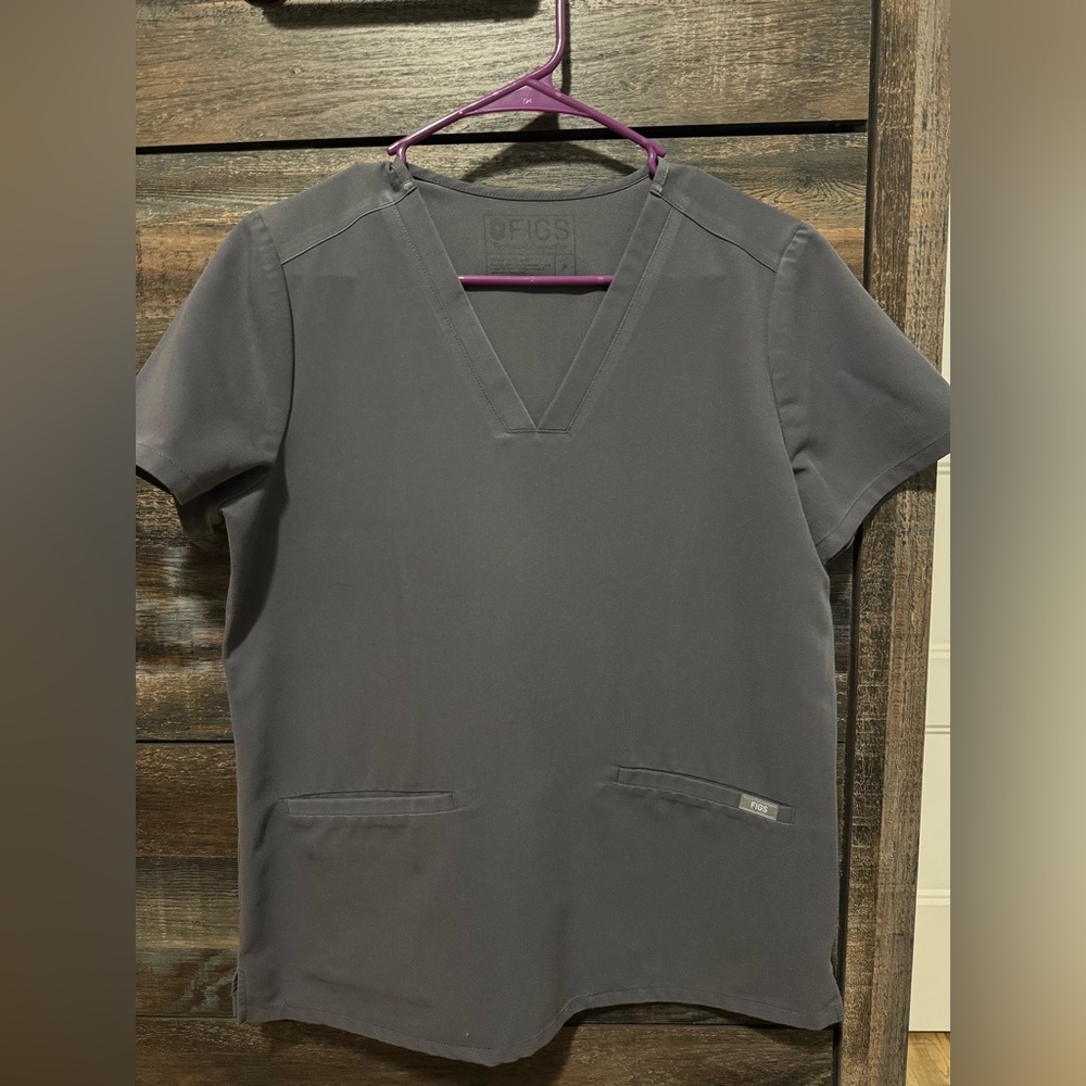 Figs Charcoal Technical Collection Top